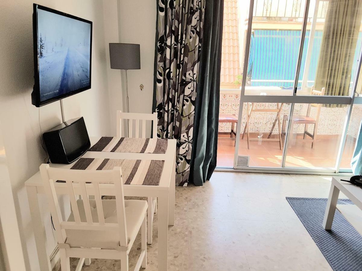 Ferienwohnung Fuengirola, Los Boliches - Nice Studio Right On The Beach. Exterior foto